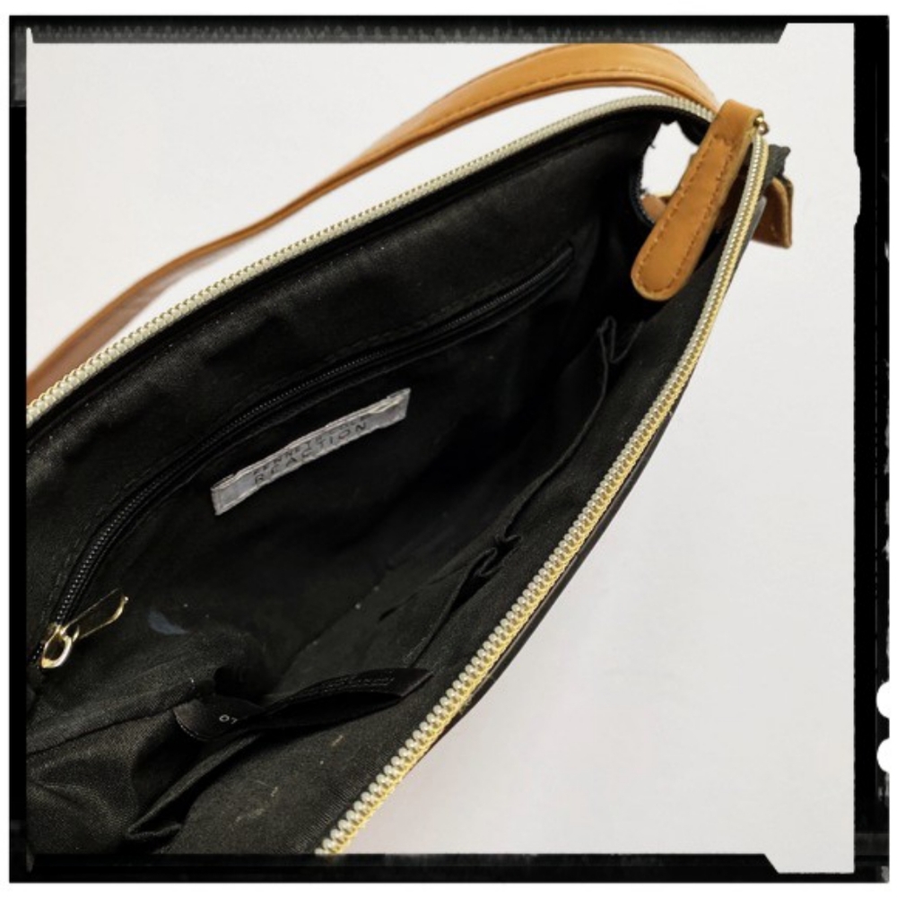 Kenneth Cole Reaction Purse - Picture 3 of 4